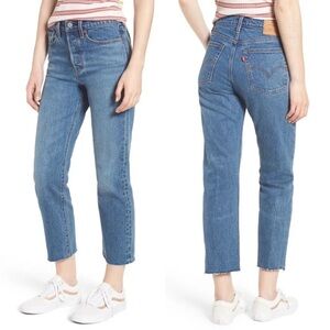 Levi’s Wedgie Straight 5 Pocket Denim Jeans Size 27 Button Fly 26 L Med Wash